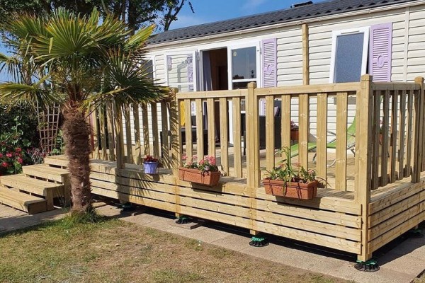 Création de terrasse en bois à Dinard -